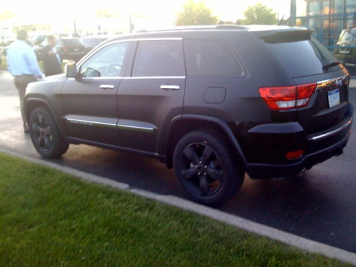 Заснеха тайно Jeep Grand Cherokee без камуфлаж