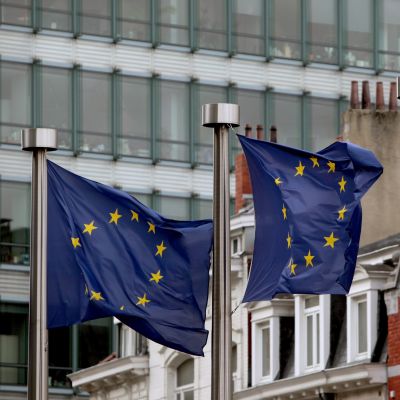 Комисията притеснена от скорошни случаи на изпиране на пари в банки в ЕС