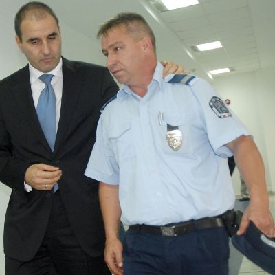 Полицай отказа подкуп за десети път