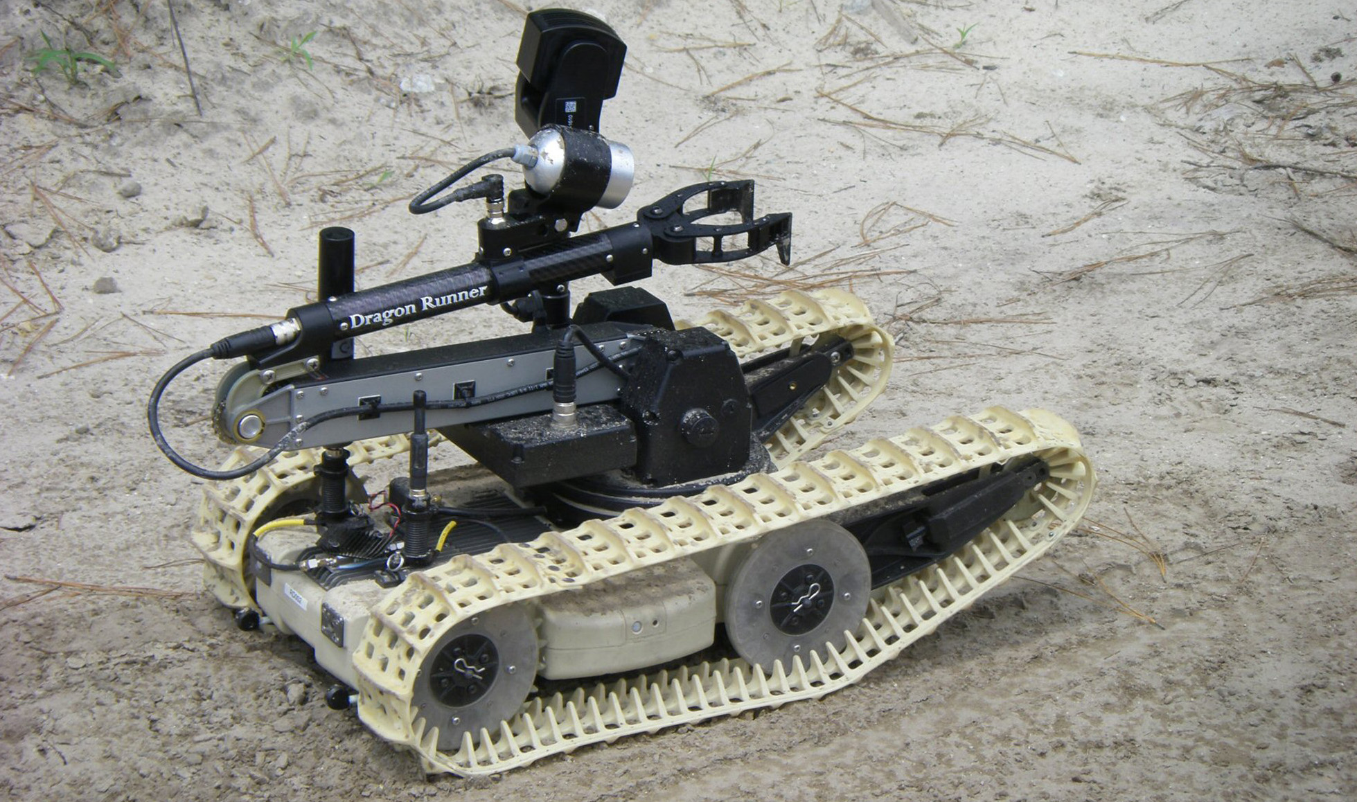 Високопроходими минироботи разузнават в Афганистан