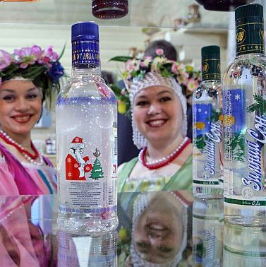 Минималната цена на водката се увеличава с 5 рубли