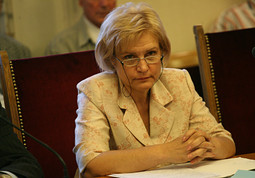 Менда Стоянова, председател на бюджетната комисия