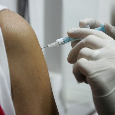 Ваксинациите започнаха в много европейски страни през последните седмици