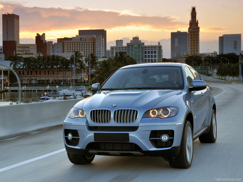 BMW пуска в продажба най-мощния хибрид