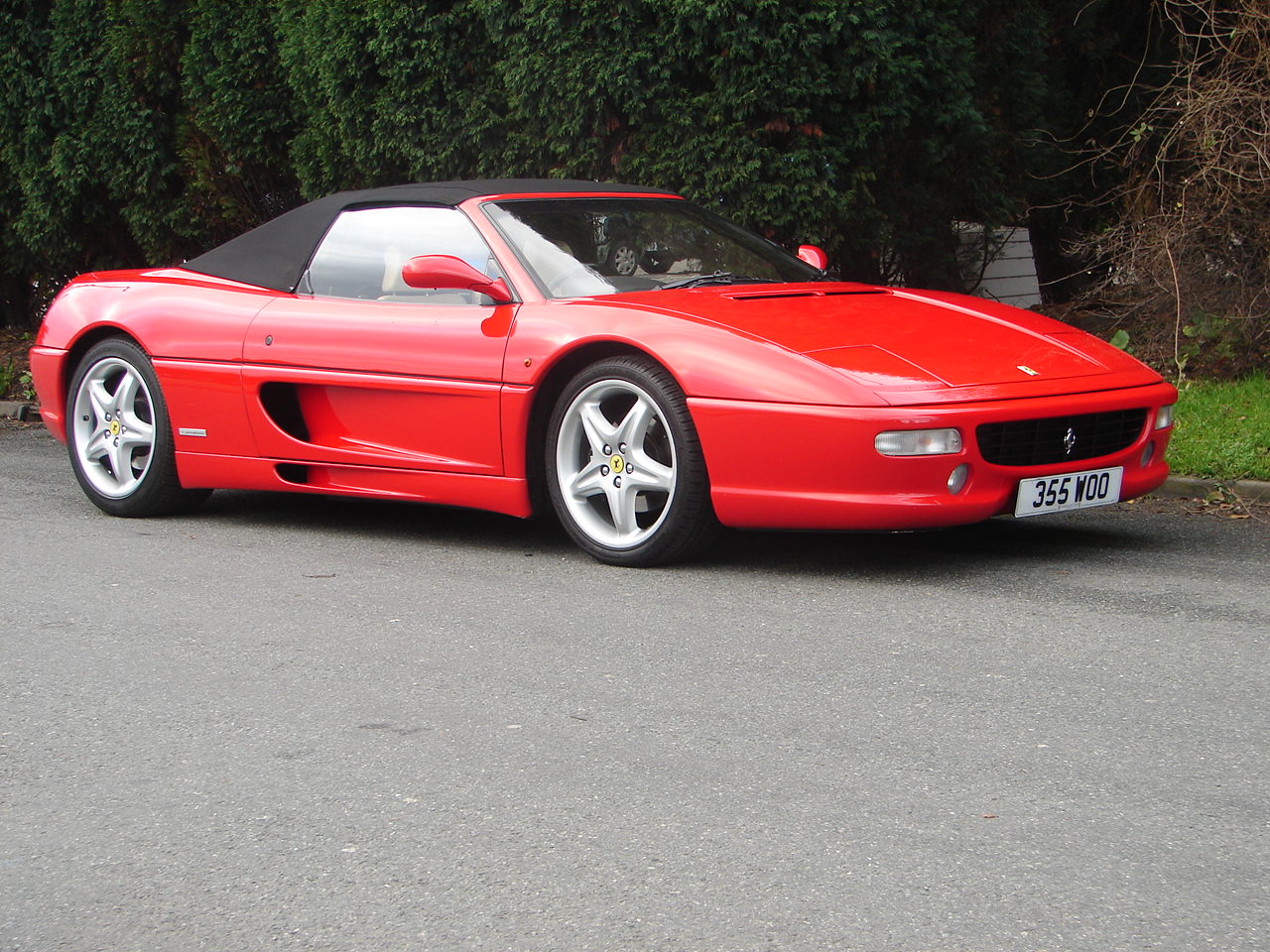 Ferrari изтегля 2356 автомобила в САЩ