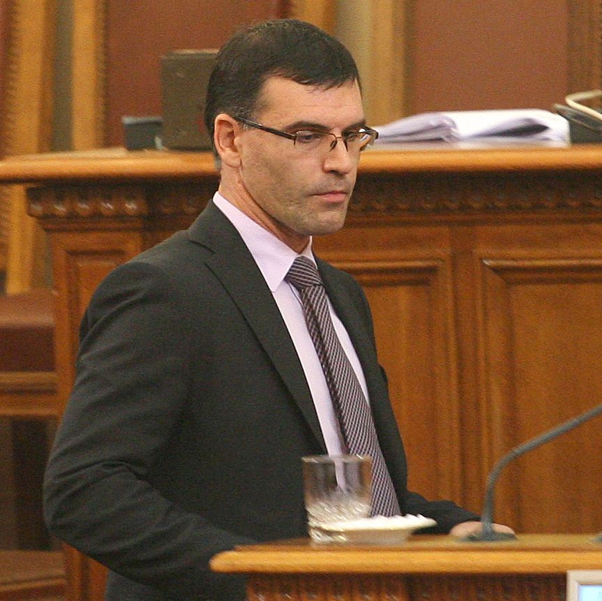 Правителството бележи успехи и от гледна точка на приходите, и от гледна точка на намаляването на разходите, заяви Симеон Дянков