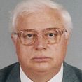 Зам.-ректорът Георги Герганов подписал договор за срочен влог, с който академията получила и микробус