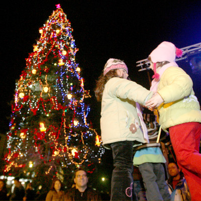 Светлините на коледната елха ще бъдат запалени на 1 декември