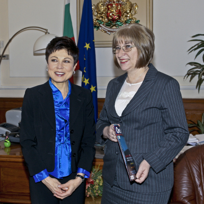 Председателят на Народното събрание Цецка Цачева се срещна на 1 декември 2009 г. с известната българска журналистка, водеща в CN
