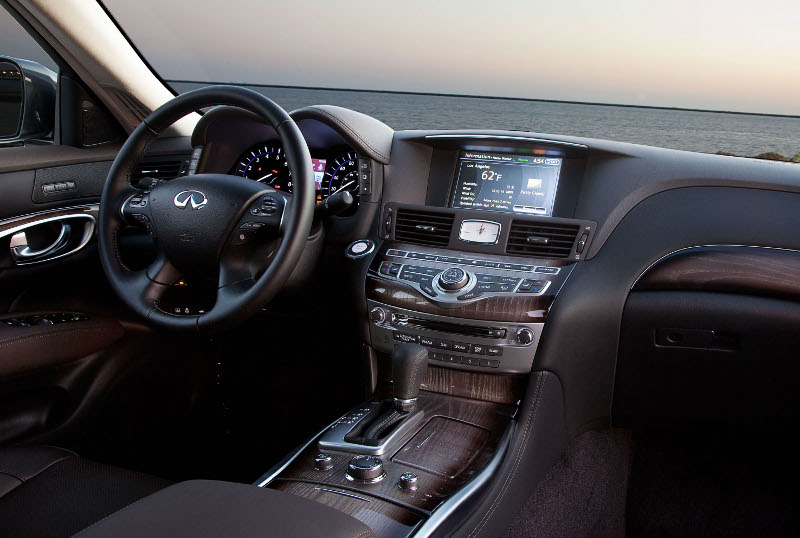 Новият Infiniti M с официален дебют в САЩ