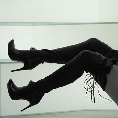 Вижте селекция на високи ботуши, подходящи за сезона