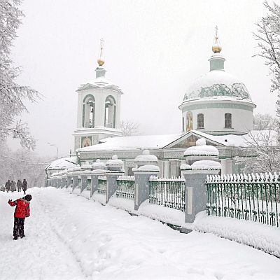12-15 см сняг затрупа Москва, кметът се разсърди на метеоролозите (Снимка архив)