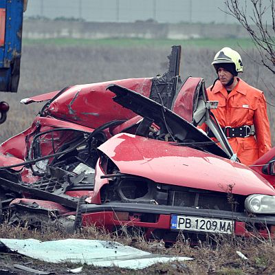 Кървав челен удар на Асеновградско шосе