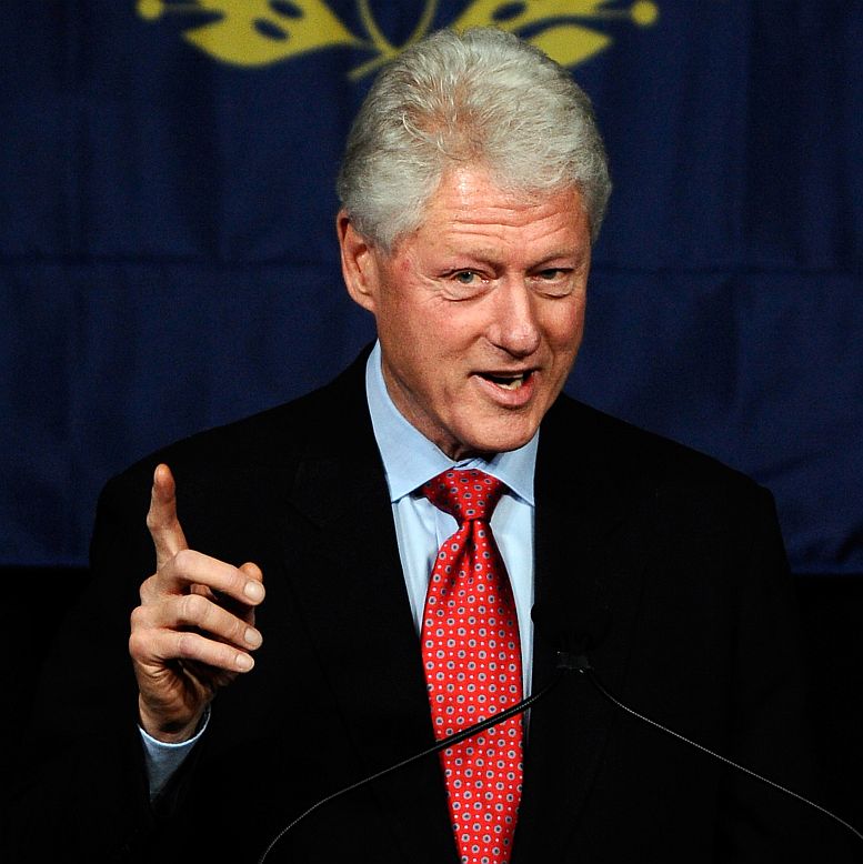 Бил Клинтън призна, че е имал ”неподходящи отношения” със стажантката