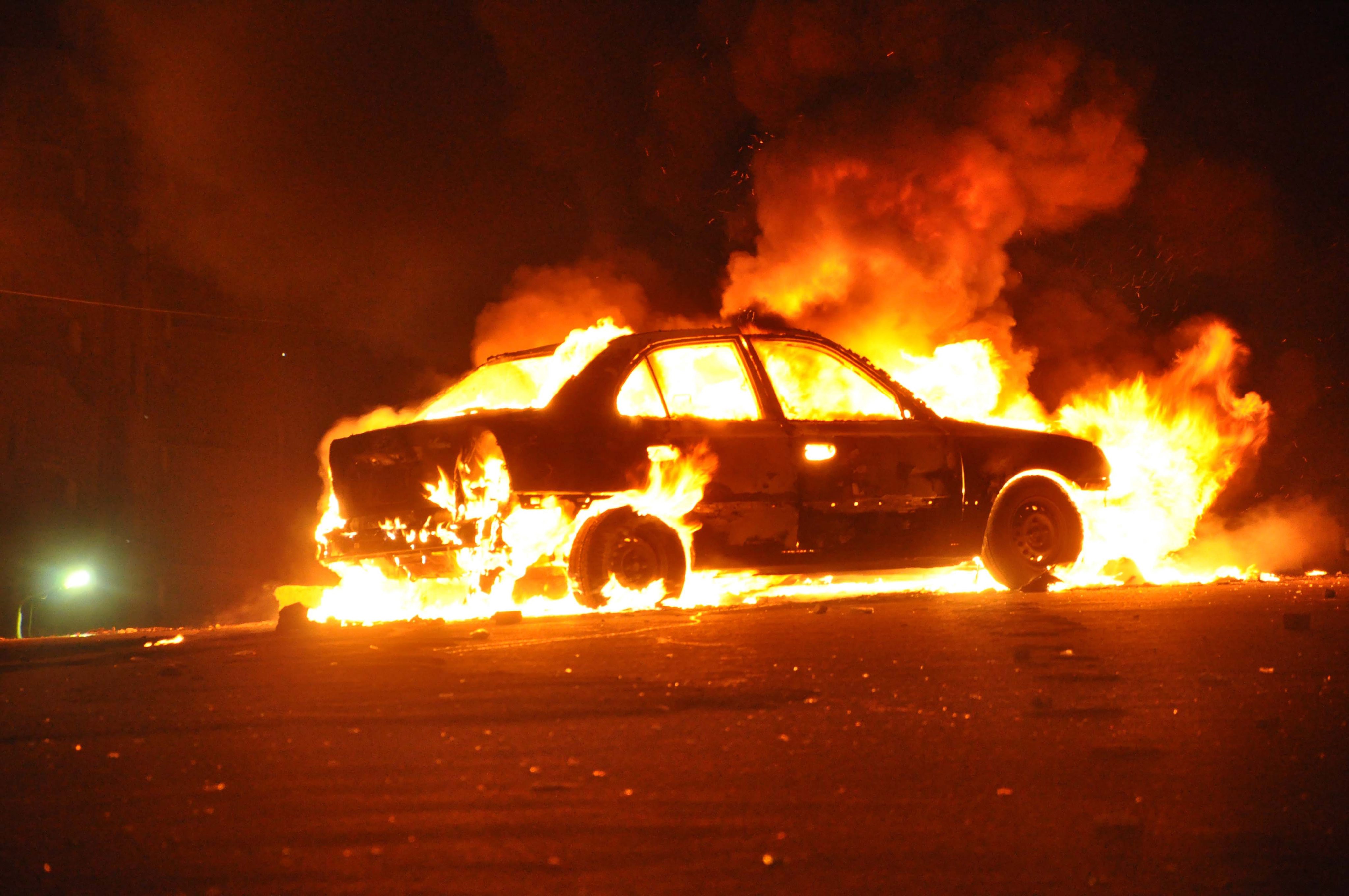 Няколко коли в Александрия бяха опожарени