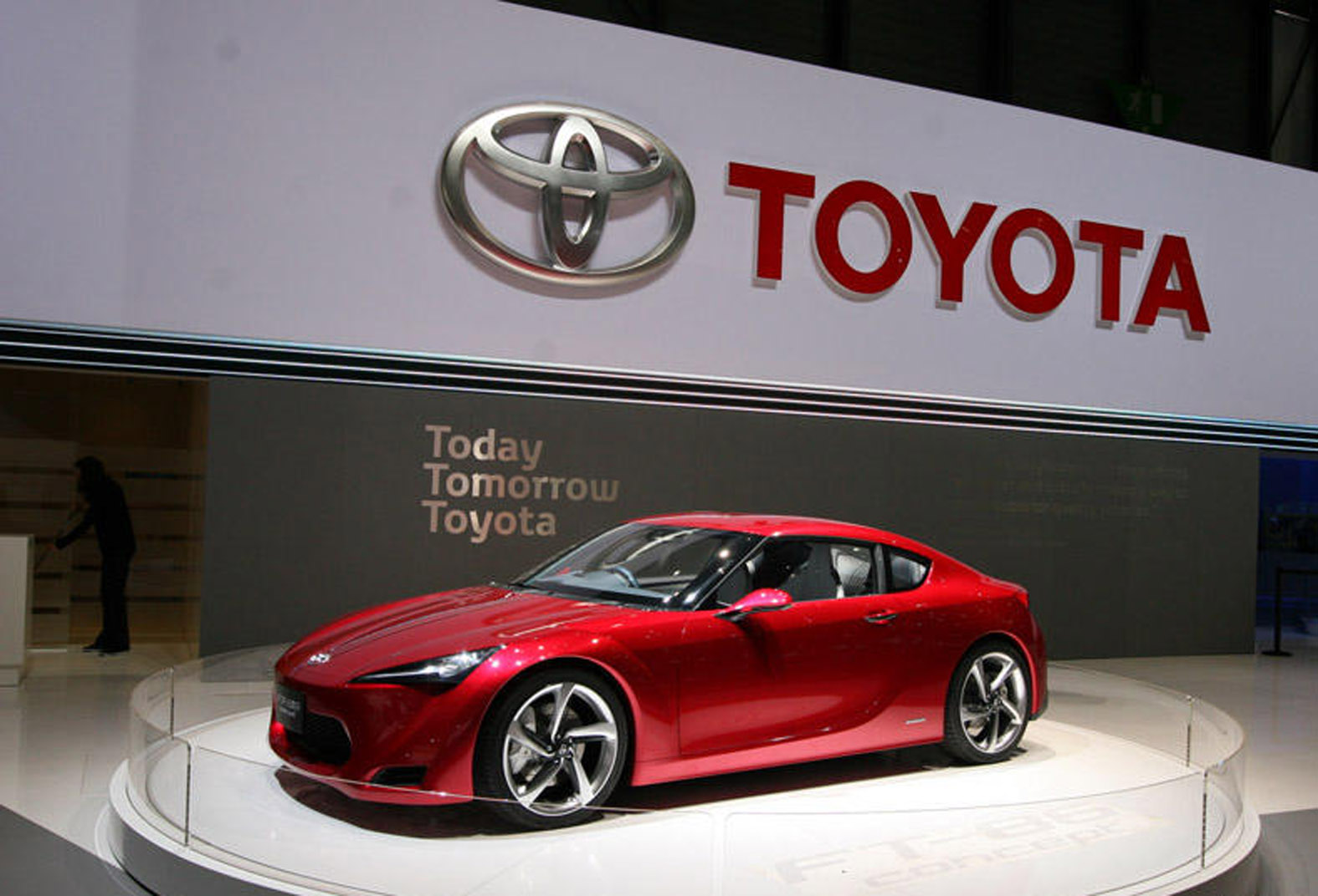 Toyota отново е ”номер едно” в света по продажба на автомобили