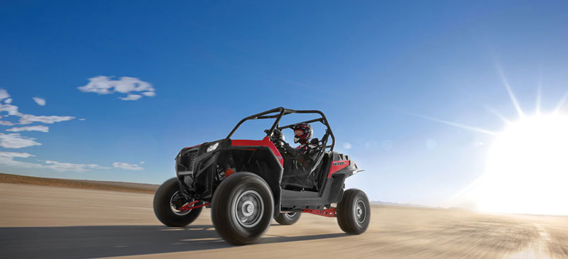 Polaris разкри нова машина за 2011 г.