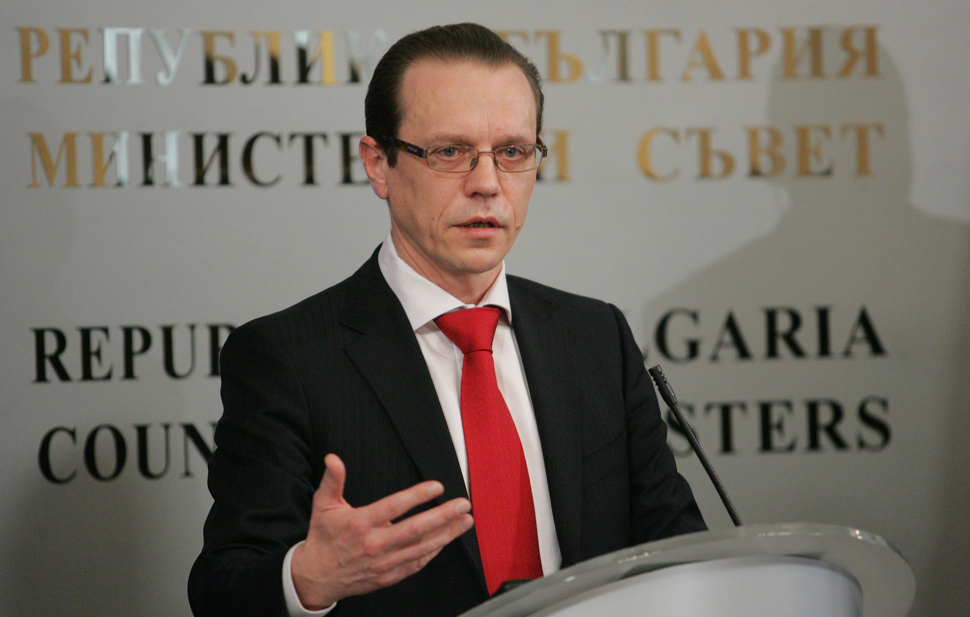 Еврокомисар: Напредвате срещу измамите