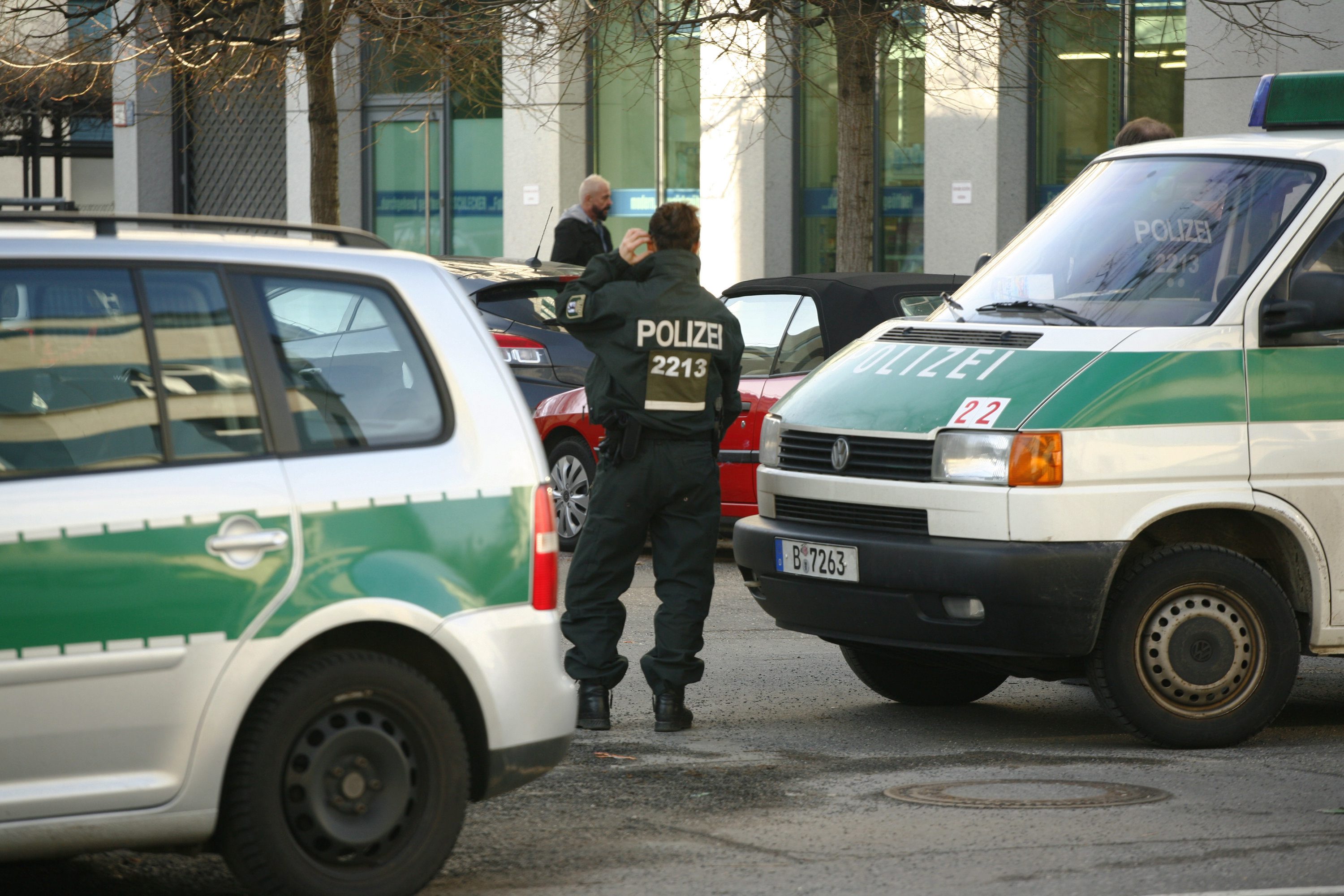 Пакет с граната пред хърватското посолство в Берлин