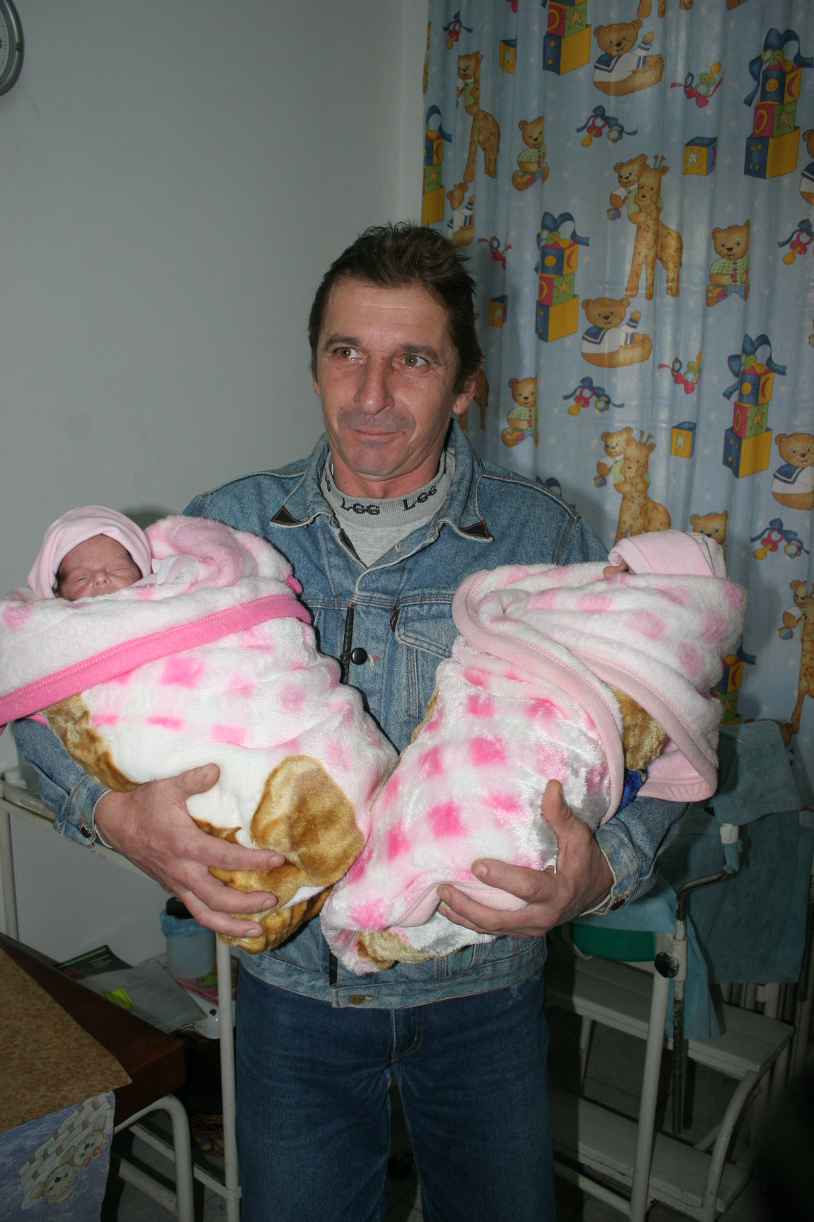 Счетоводителка роди близнаци, вече има 13 деца