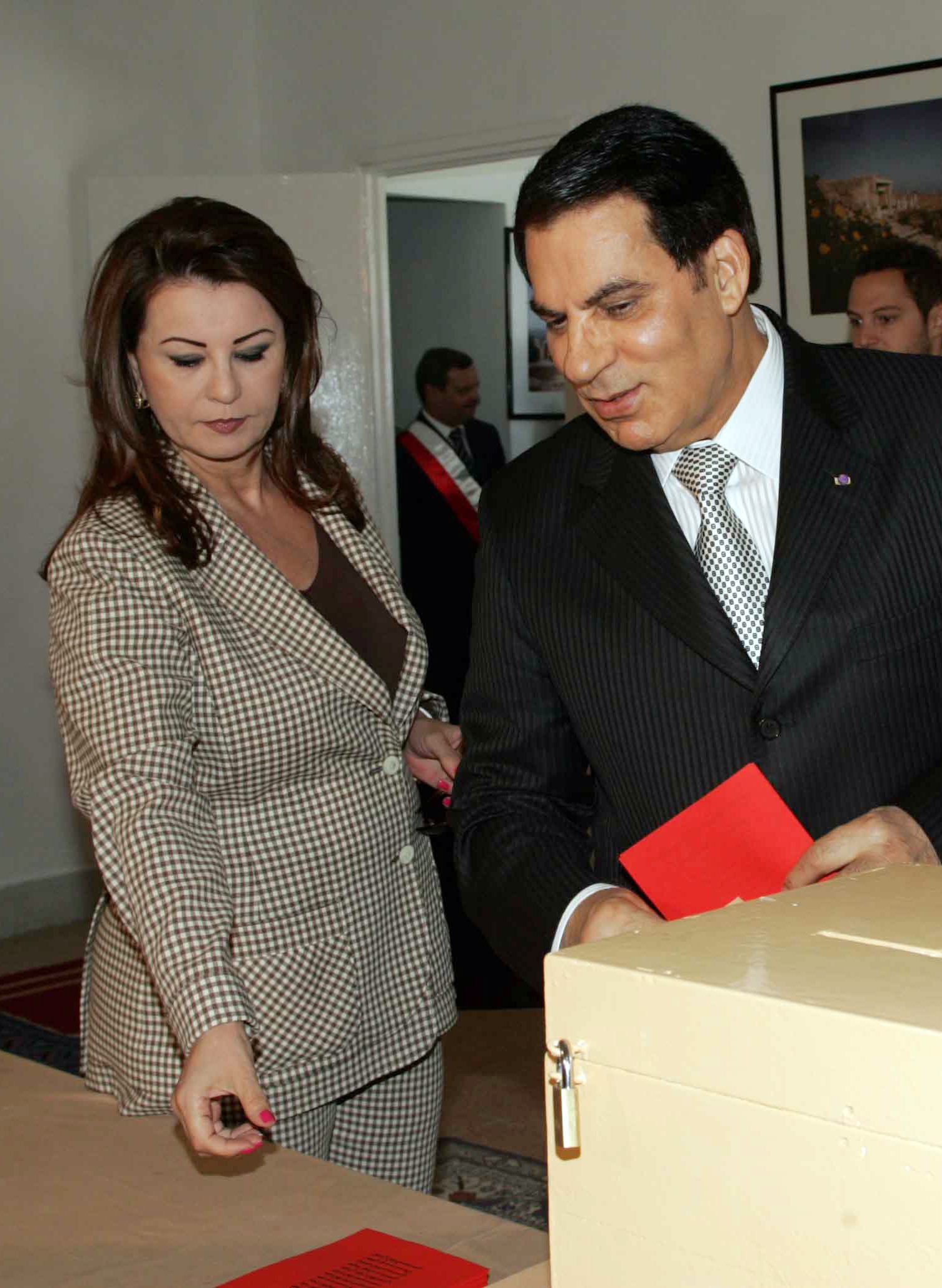 Бившият президент на Тунис Абидин бен Али и жена му Лейла Трабелси