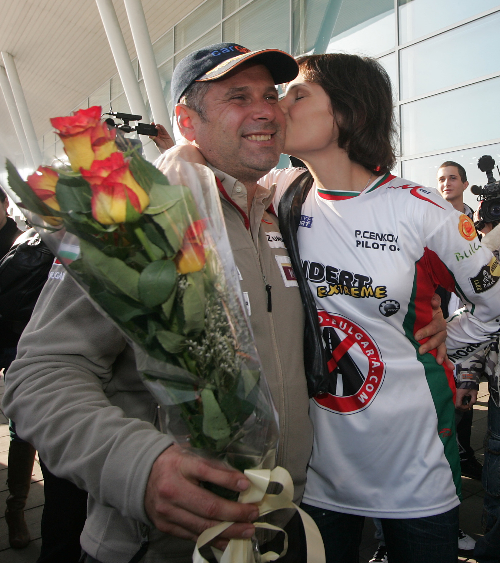 Посрещнаха първият българин, завършил Рали Дакар