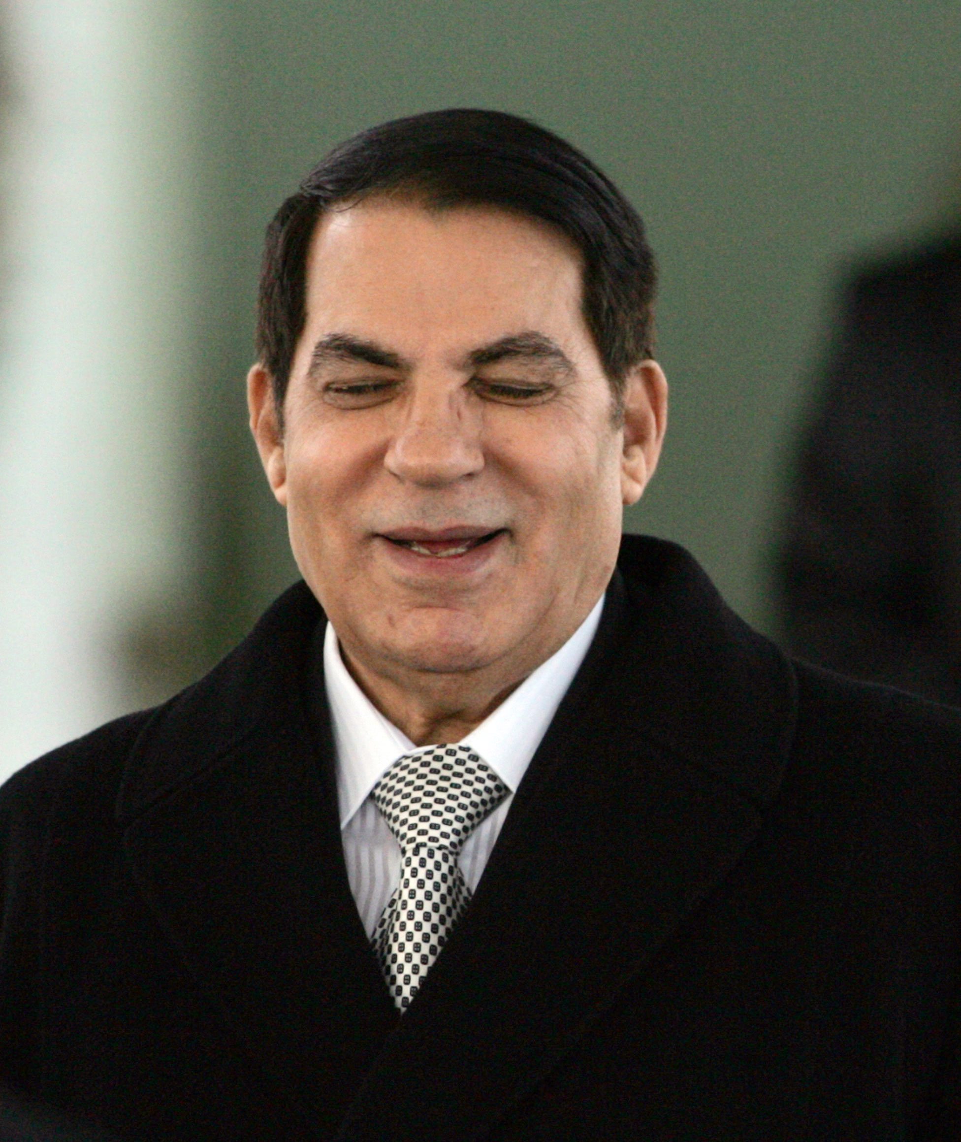 Осъдиха задочно диктатора Бен Али на доживотен затвор
