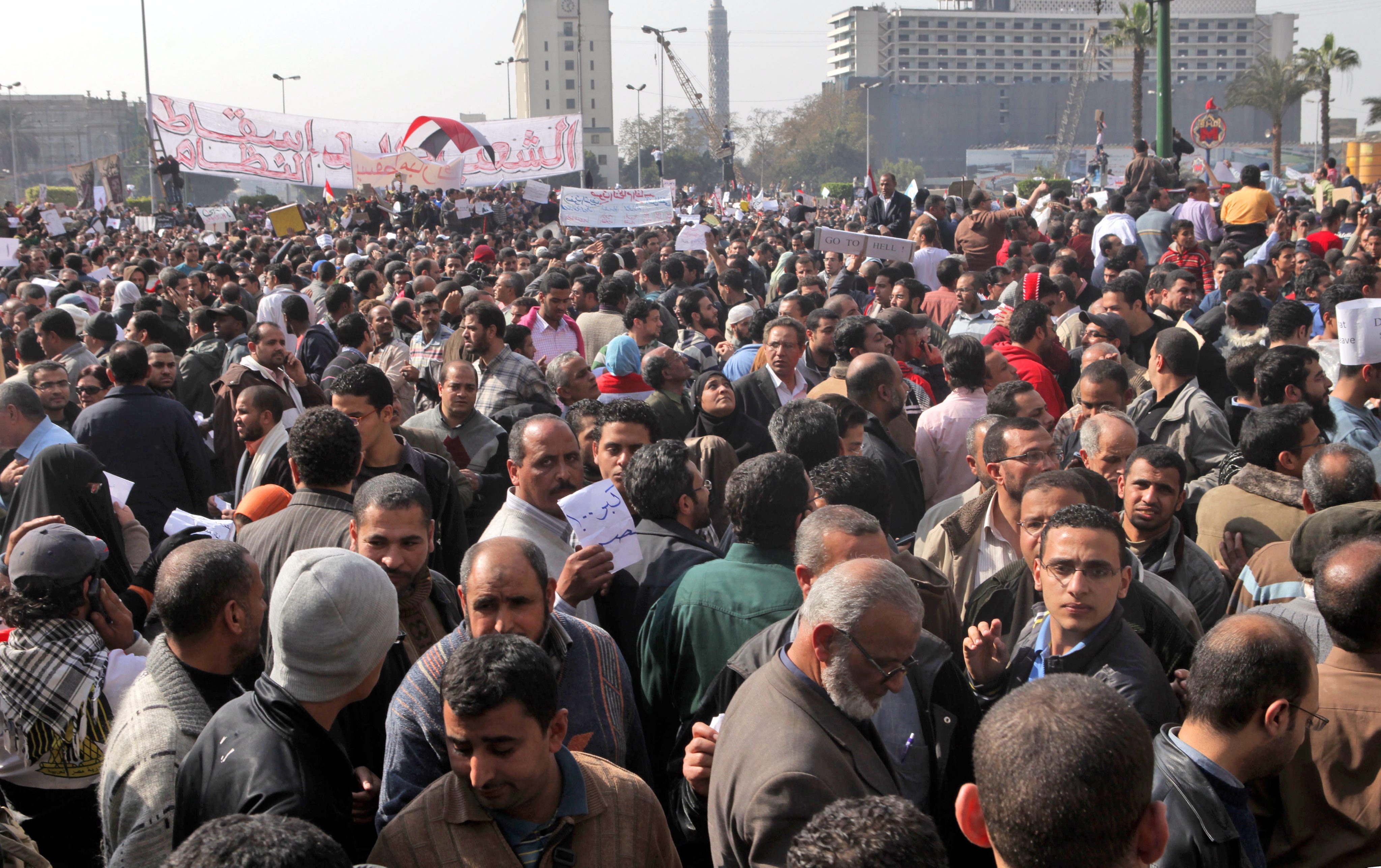Броят на демонстрантите на площад ”Тахрир” в Кайро достигна един милион души