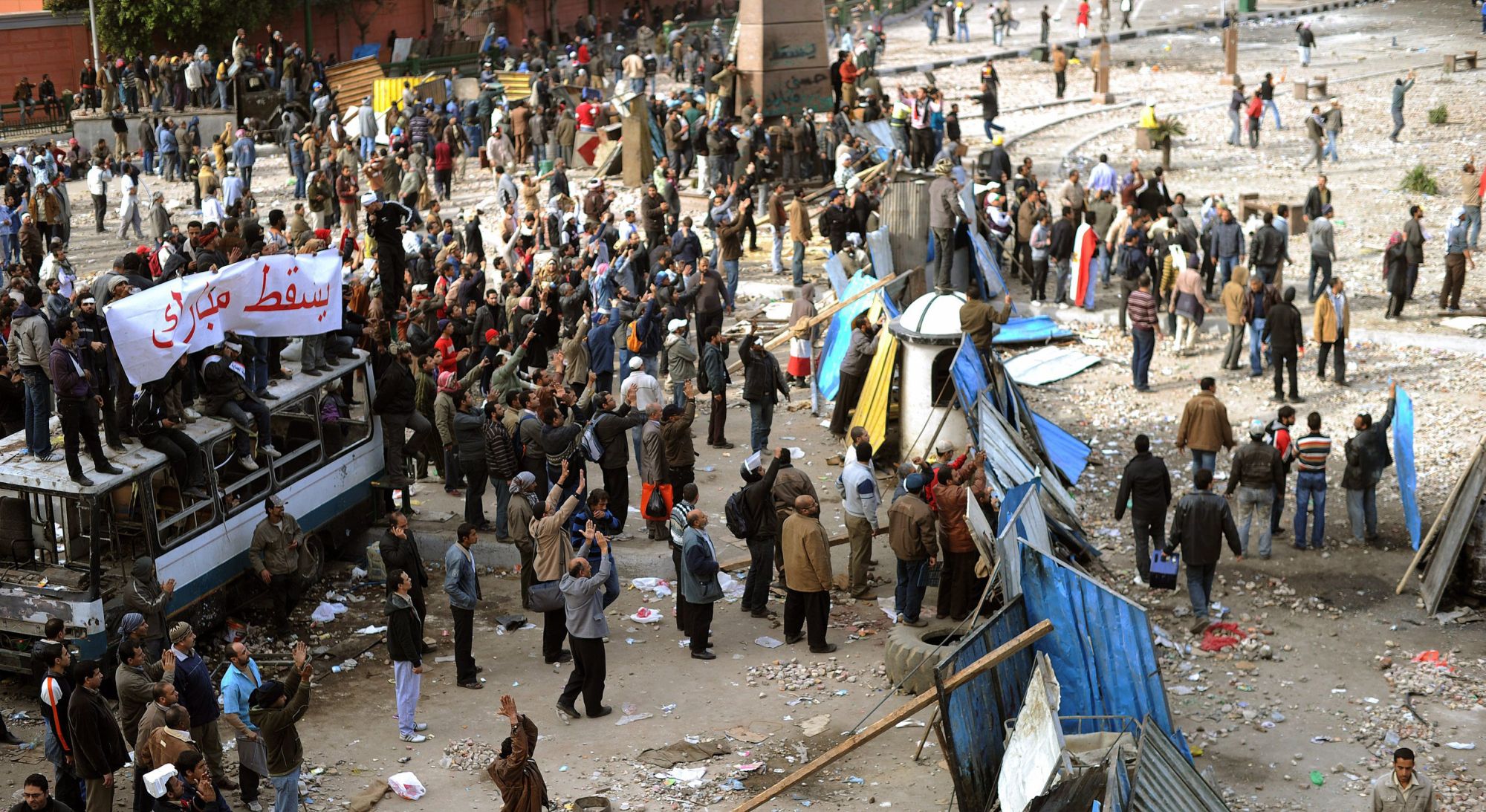 Започналите вчера прояви на насилие на площад ”Тахрир” ще бъдат разследвани