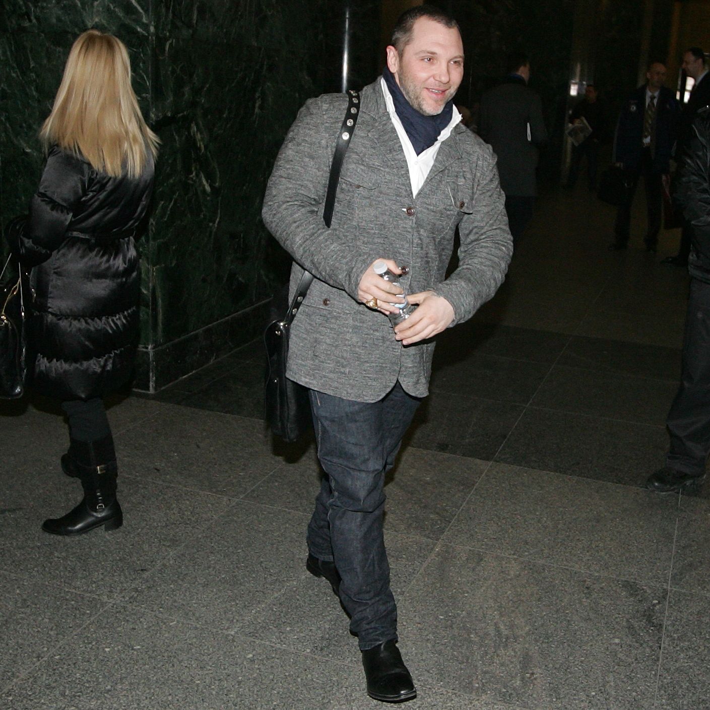 Отложиха за пореден път две важни дела