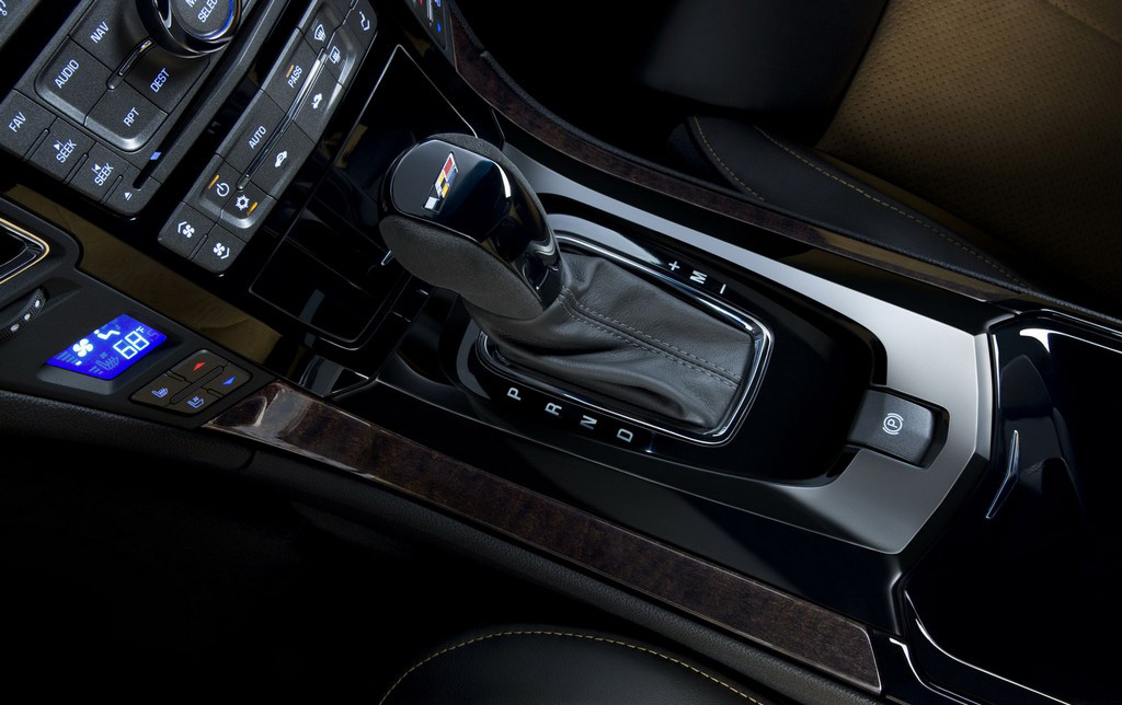 Cadillac пуска специлен пакет Black Diamond за CTS-V