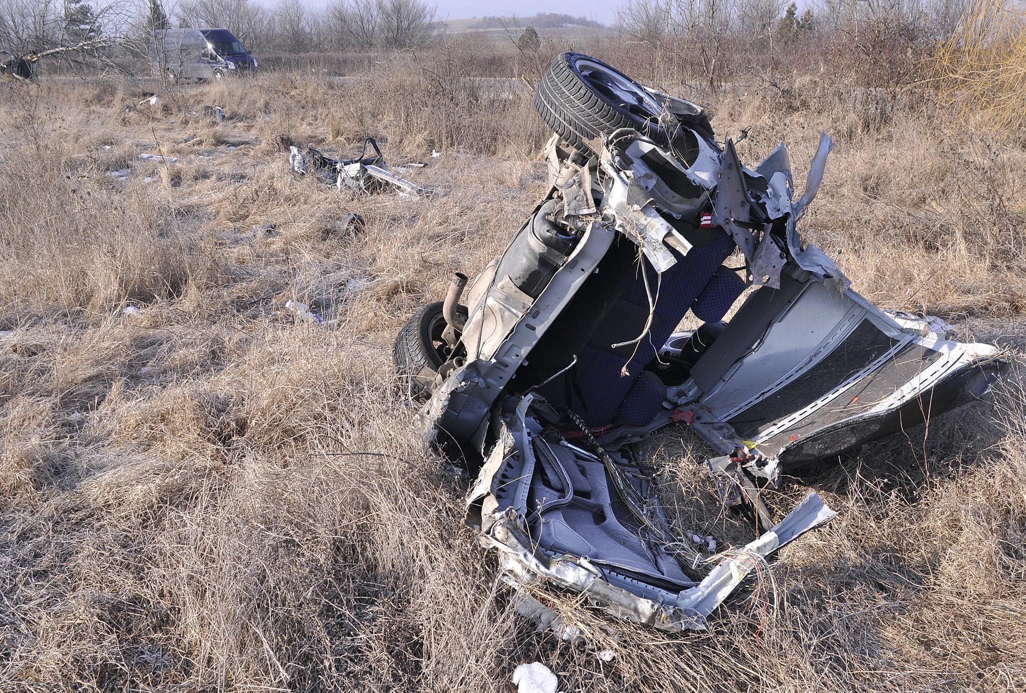 Млад мъж и ученичка загинаха при катастрофа край Хасково