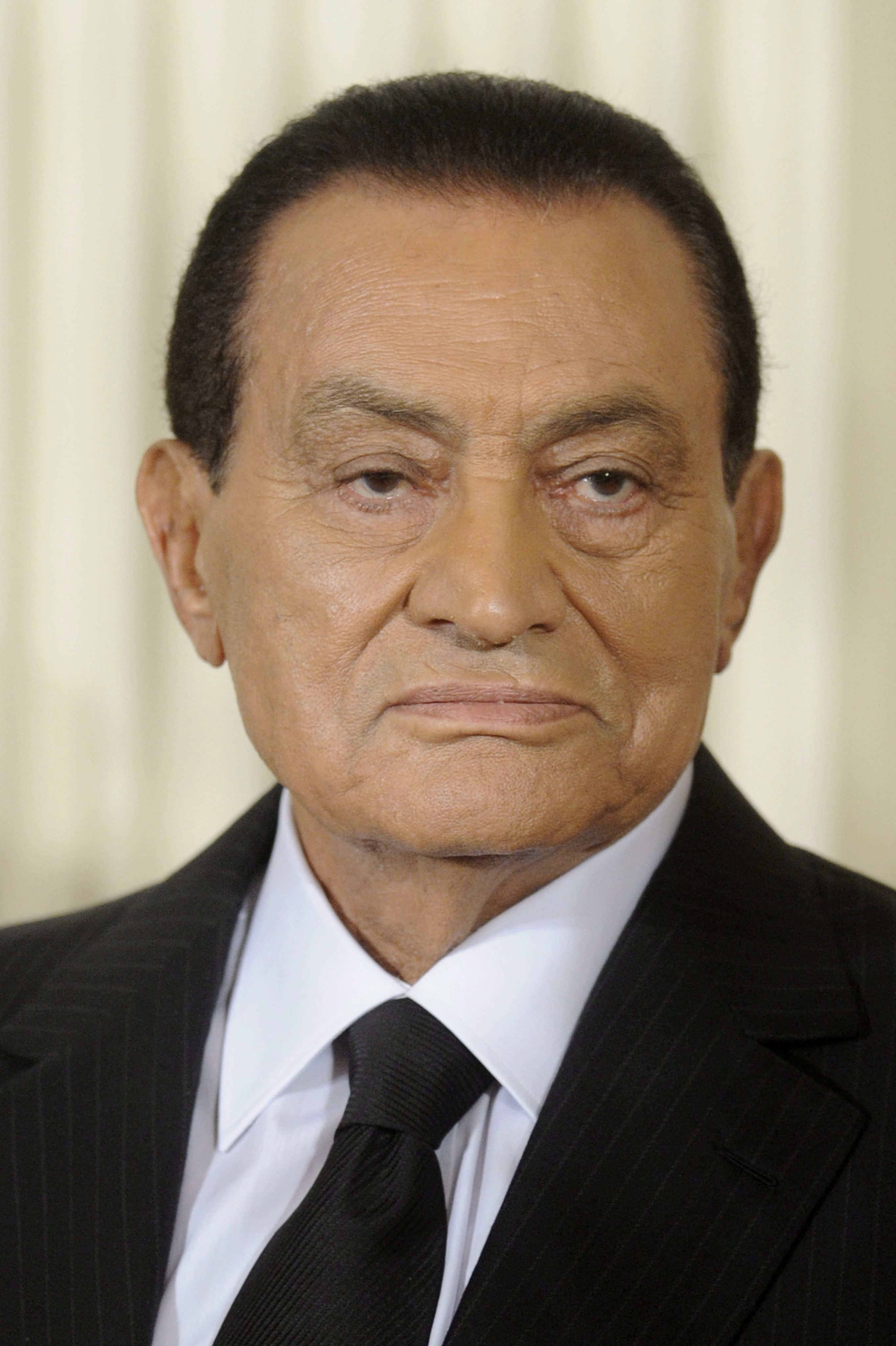 Отложиха процеса срещу Мубарак заради ”притеснен” съдия