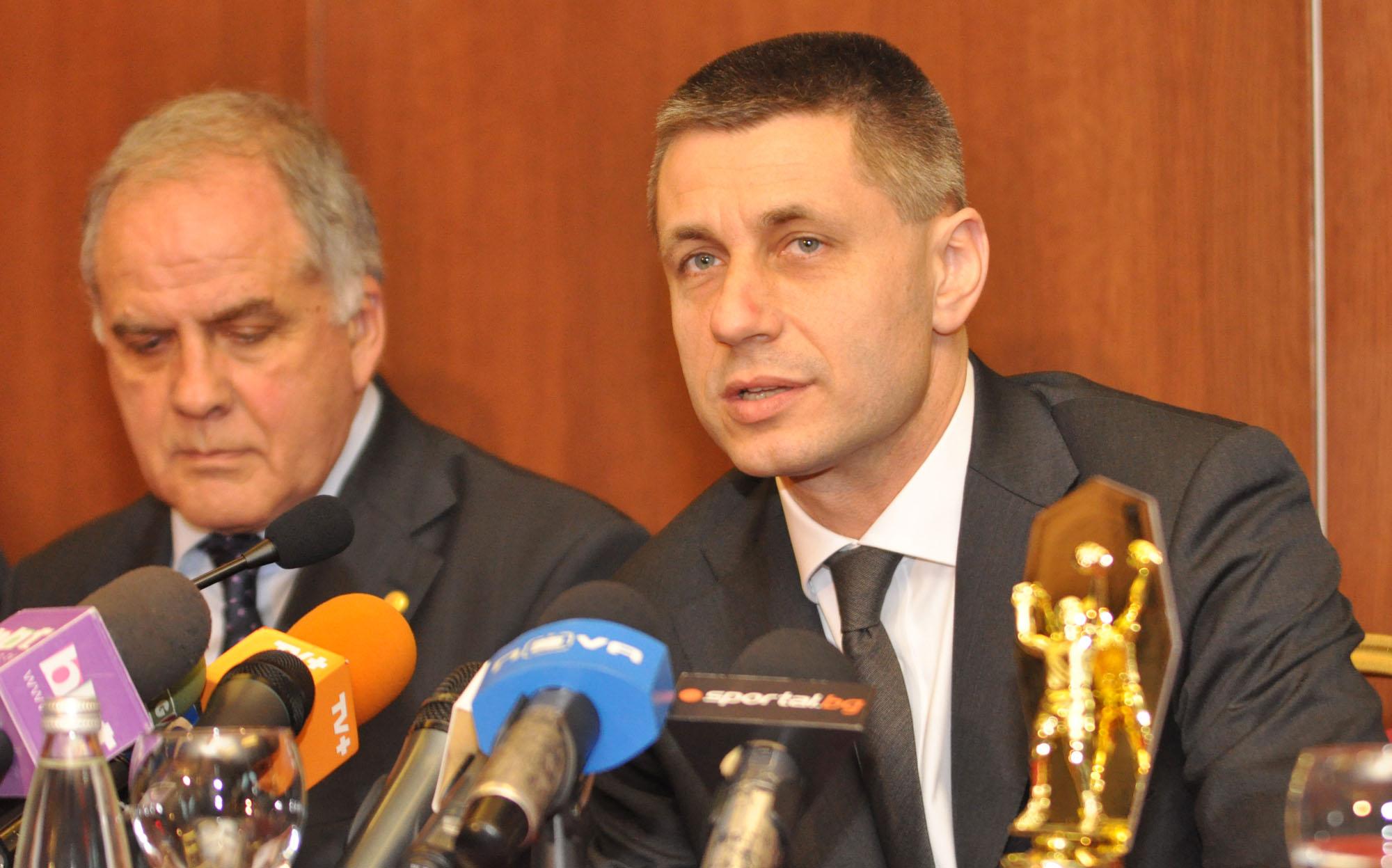 Радо Стойчев няма да натурализира чужди волейболисти