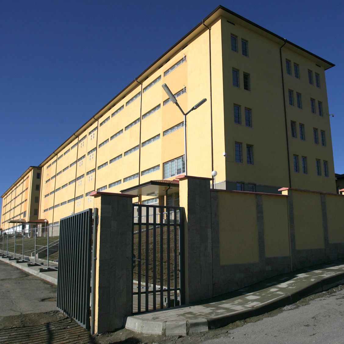 Прибраха архива на Държавна сигурност в Банкя