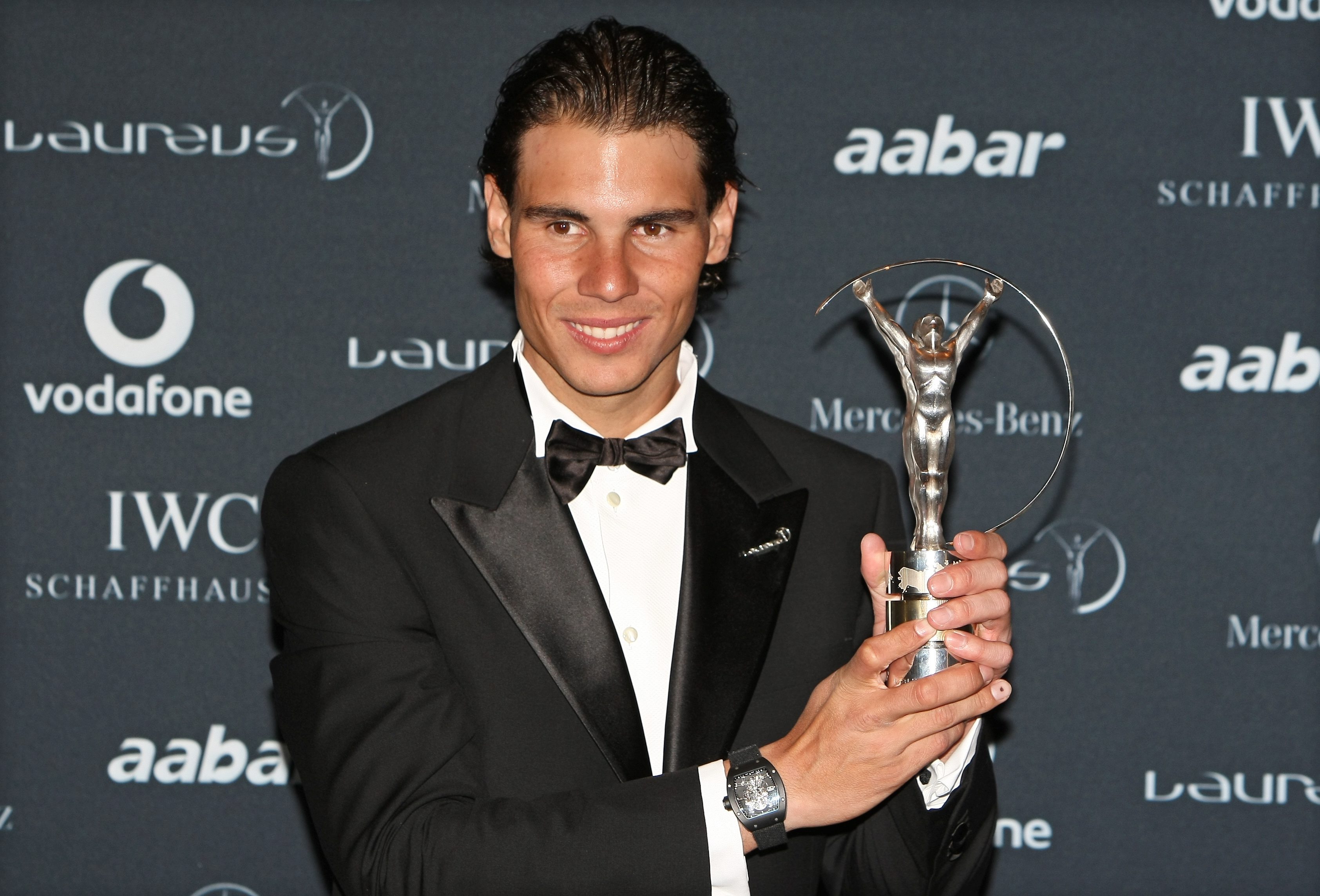 Звезды спорта. Рафаэль Надаль в костюме 2013 год. Laureus Nadal. Рафаэль Надаль в костюме. Рафа Надаль в костюме.