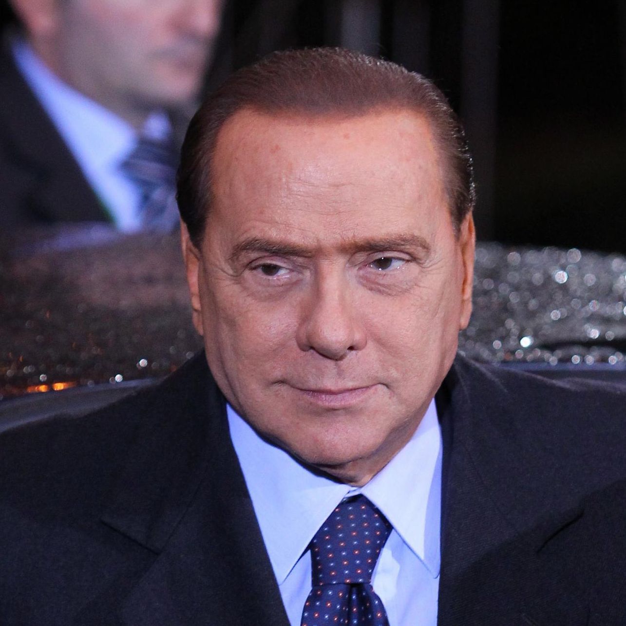 Прокуратурата поиска Берлускони да бъде съден за секс със 17-годишна