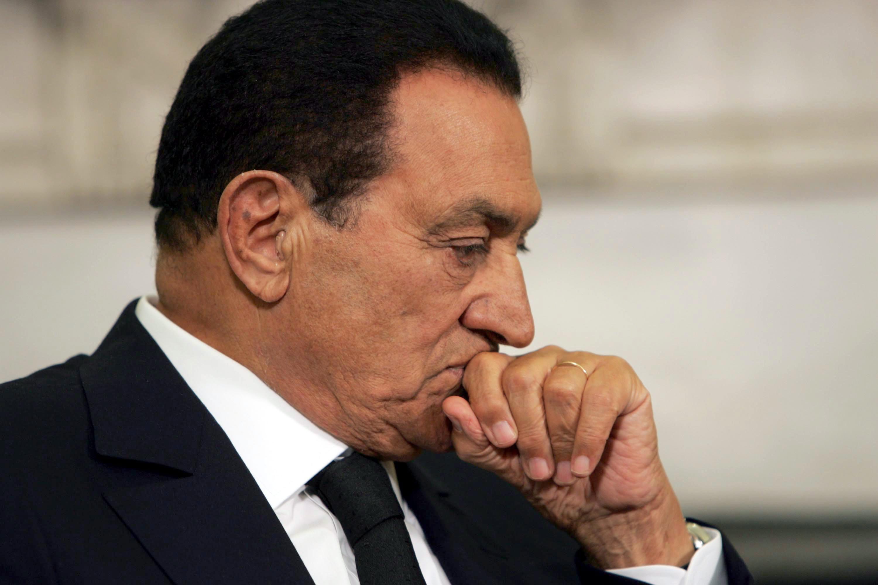 Хосни Мубарак получи доживотна присъда