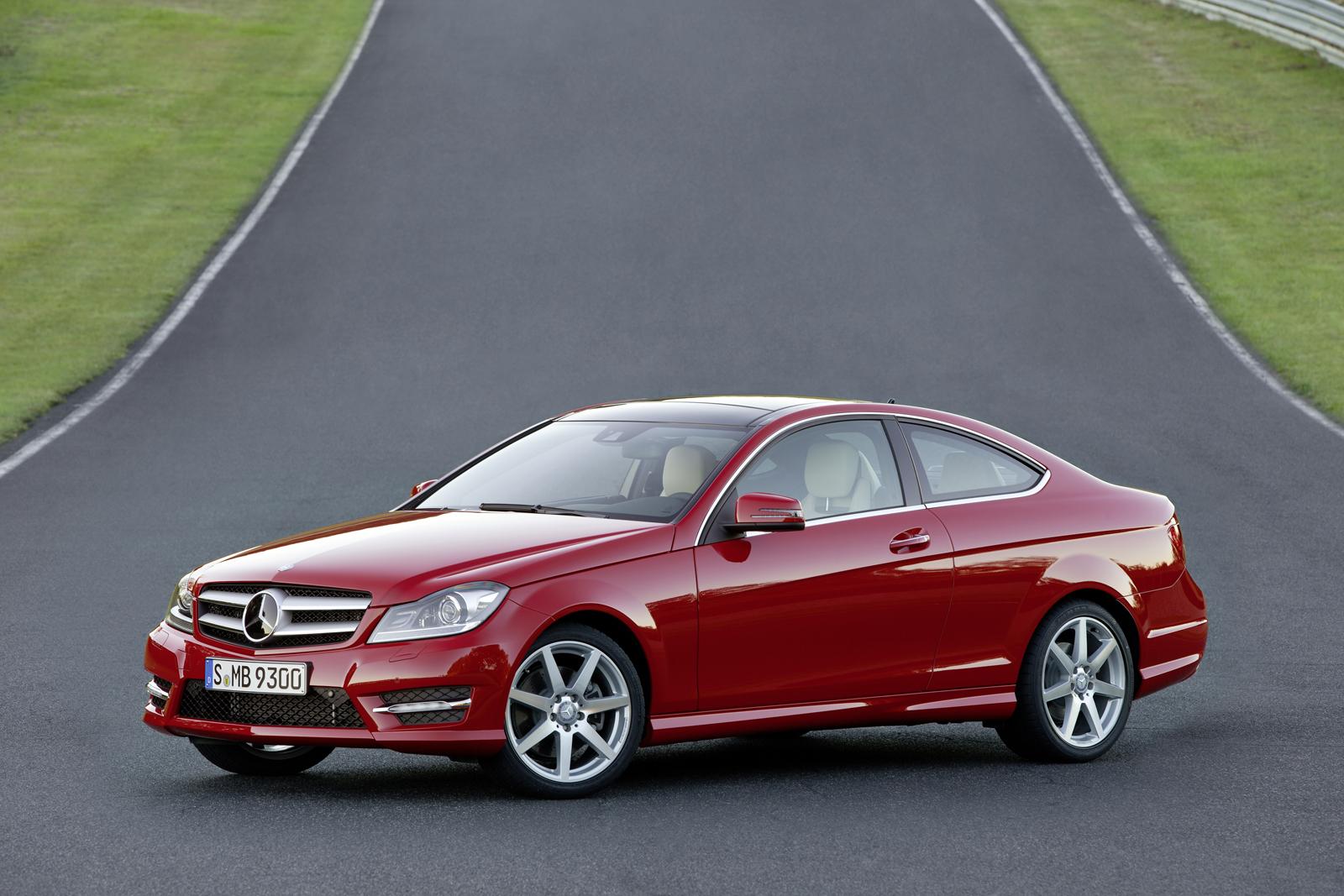 Официални снимки на новия Mercedes C-Class Coupe