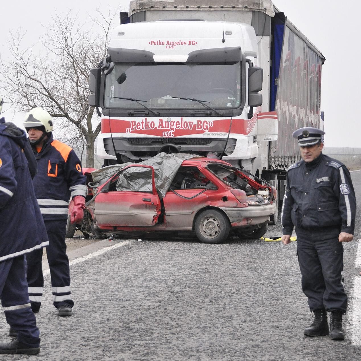 Мъж загина при тежка катастрофа близо до Хасково