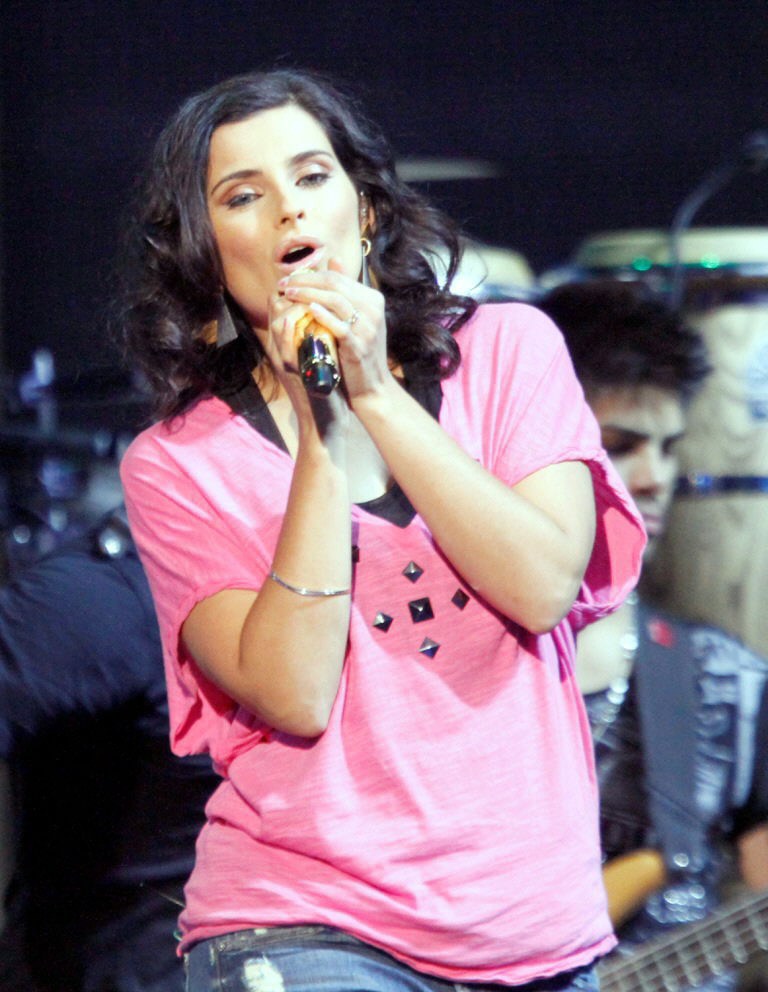 Певицата е пяла през 2007 г. пред клана Кадафи