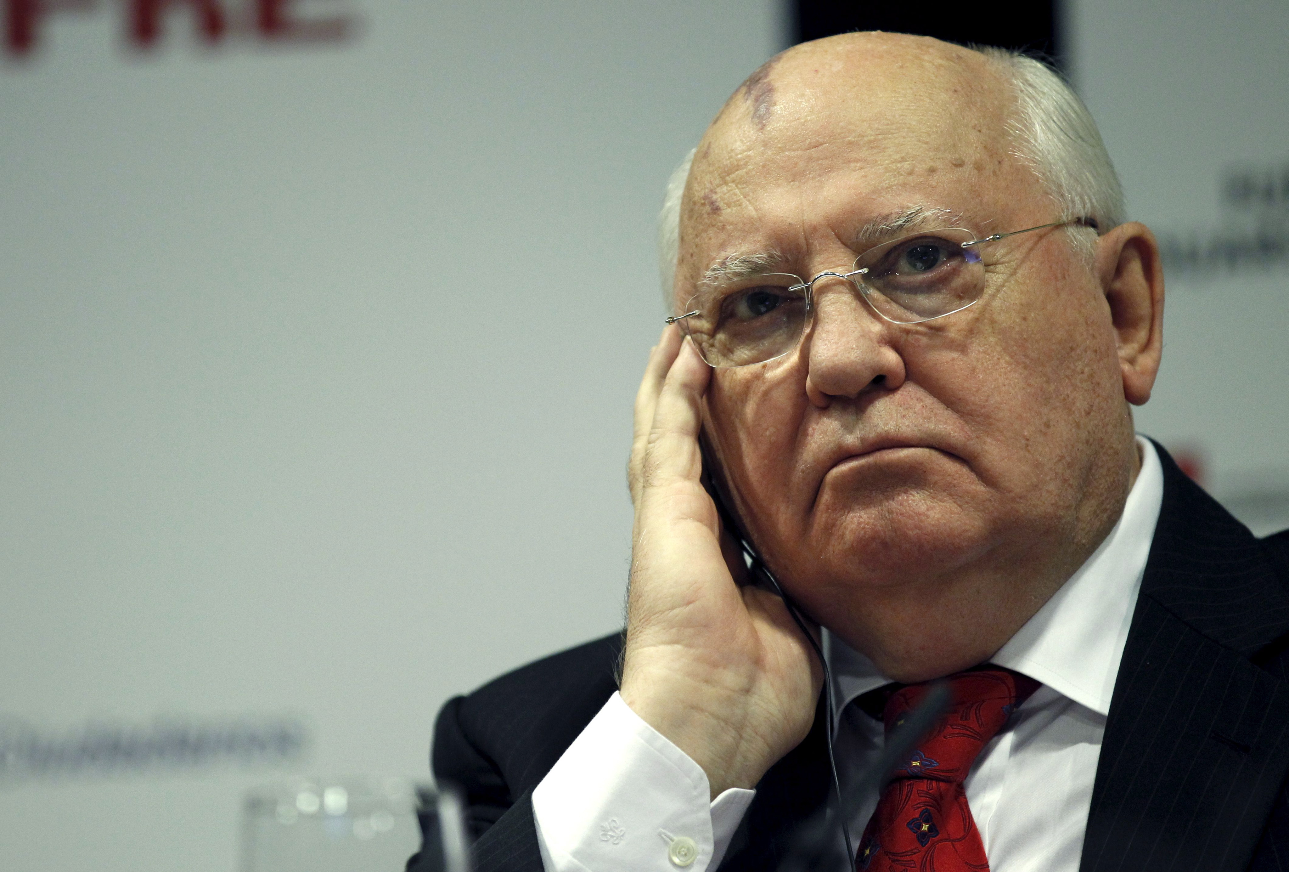 Горбачов: Путин да се поучи от арабския опит