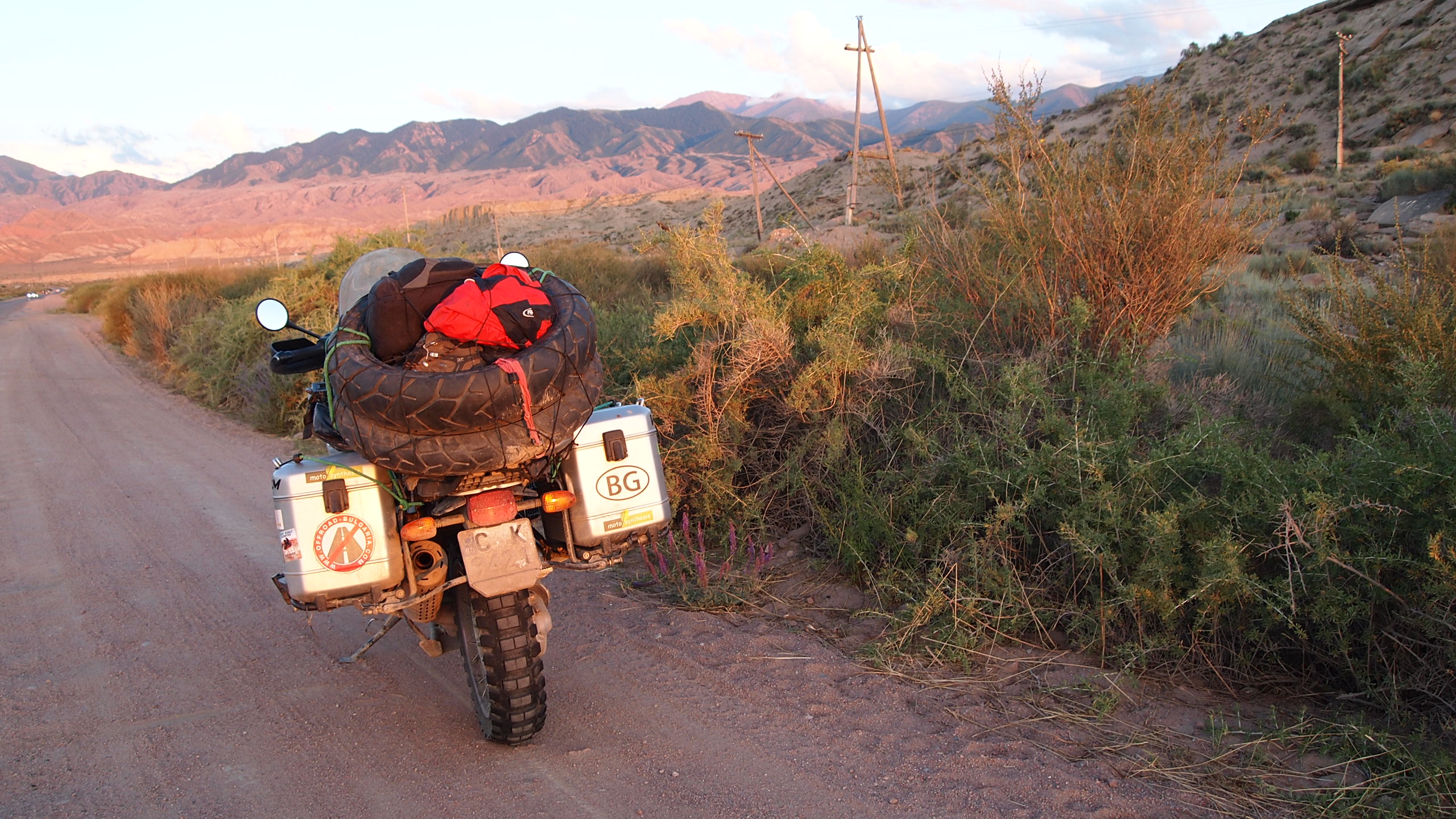Пътят до коприната - до Памир и обратно на мотор