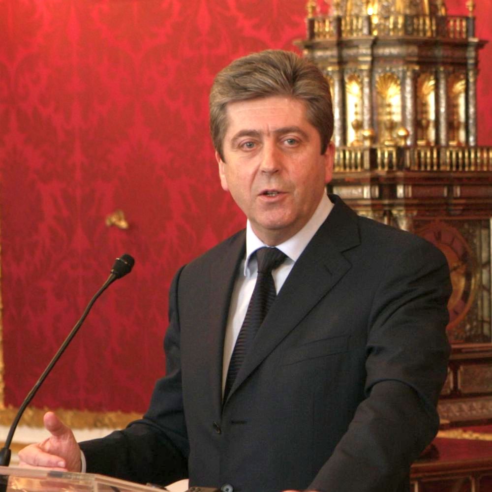 Първанов се надява българските студенти в Австрия да се върнат