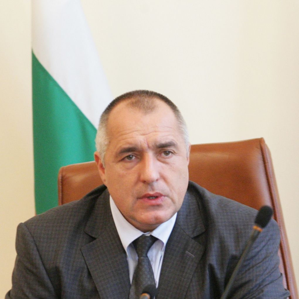 Борисов поиска от ”Лукойл” да замрази цените на горивата