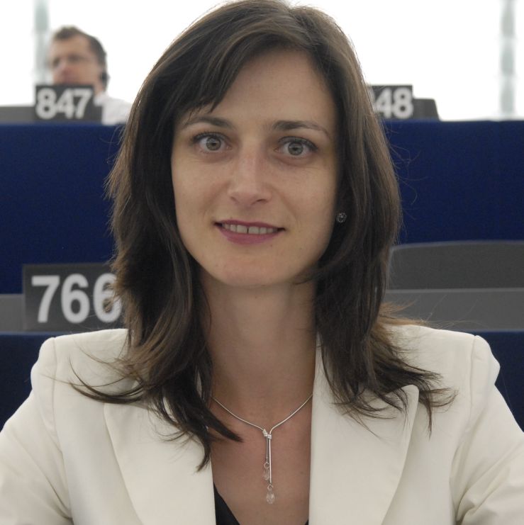 Българската евродепутатка Мария Неделчева бе арестувана закратко в Северен Кипър