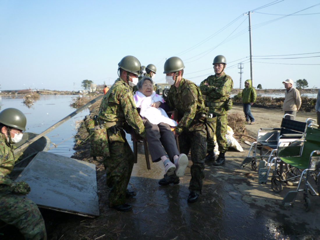 Очакват над 10 000 жертви на труса, откриха 2000 тела по крайбрежие