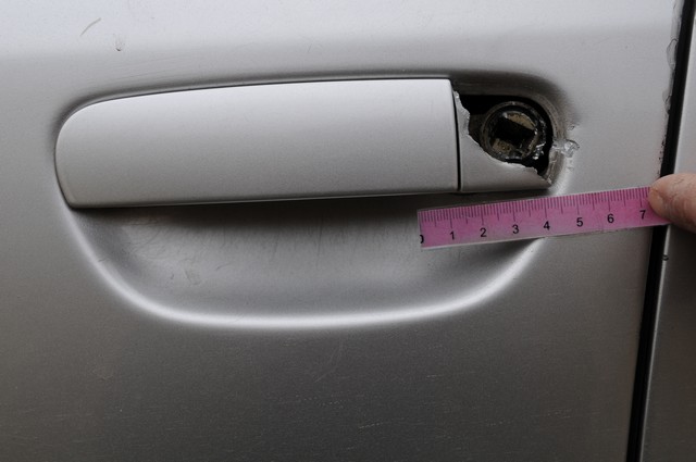 Разкриха кражбата на три коли за часове