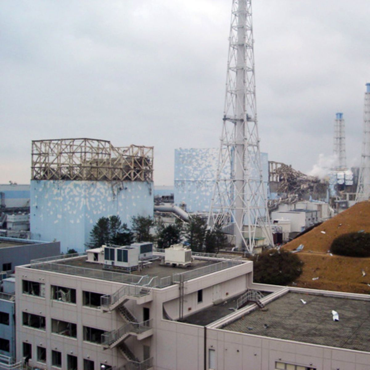 Токио призна за скрита информация за радиация