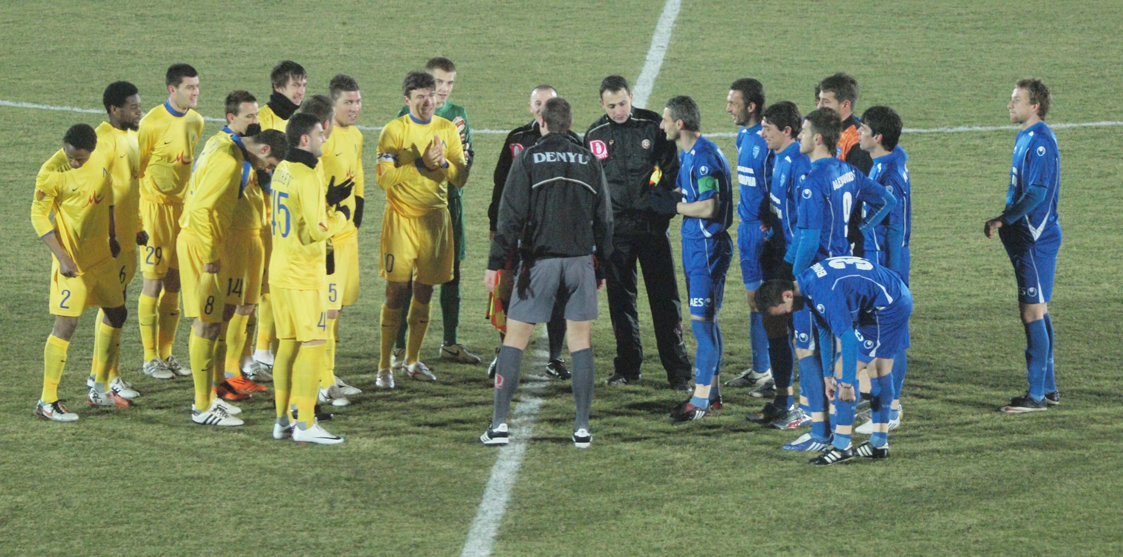 Вместо двубой от българския футболен елит се игра контролна среща между Калиакра и Левски